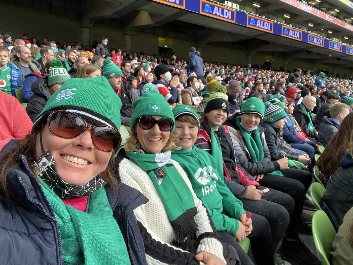 Come on Ireland!! #ShoulderToShoulder #IREvJPN