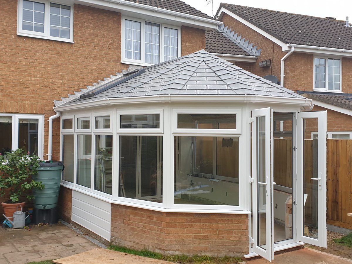 AdvancedExtPlas's tweet image. Another stunning installation completed by our team this week @GuardianWRoof supplied by @AbcellLtd