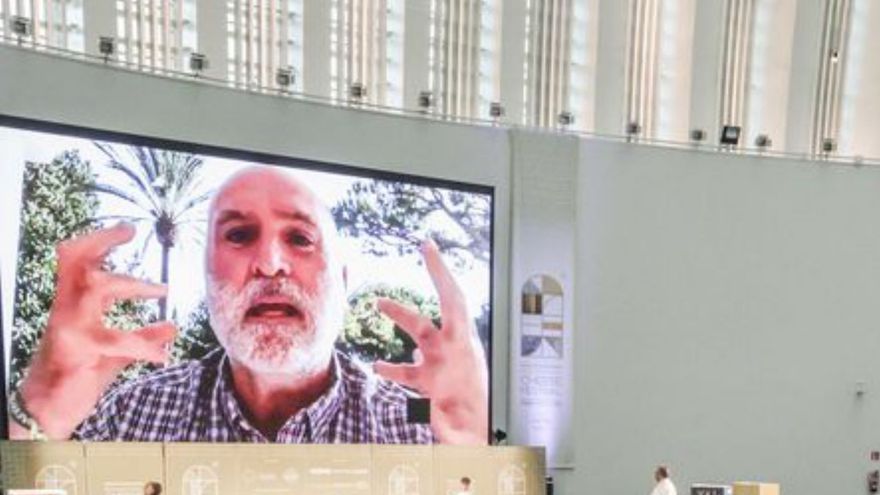 Estamos de acuerdo con <a href="/chefjoseandres/">Chef José Andrés 🕊️🥘🍳</a> en el gran potencial del sector quesero 🧀 asturiano, como se está viendo en el <a href="/cheesefest2021/">International Cheese Festival</a>. Pero más que montar centros nuevos ¿qué tal reforzar la colaboración con los que ya tenemos, como el <a href="/iplacsic/">IPLA</a>? #ICF2021 buff.ly/3wsvILi