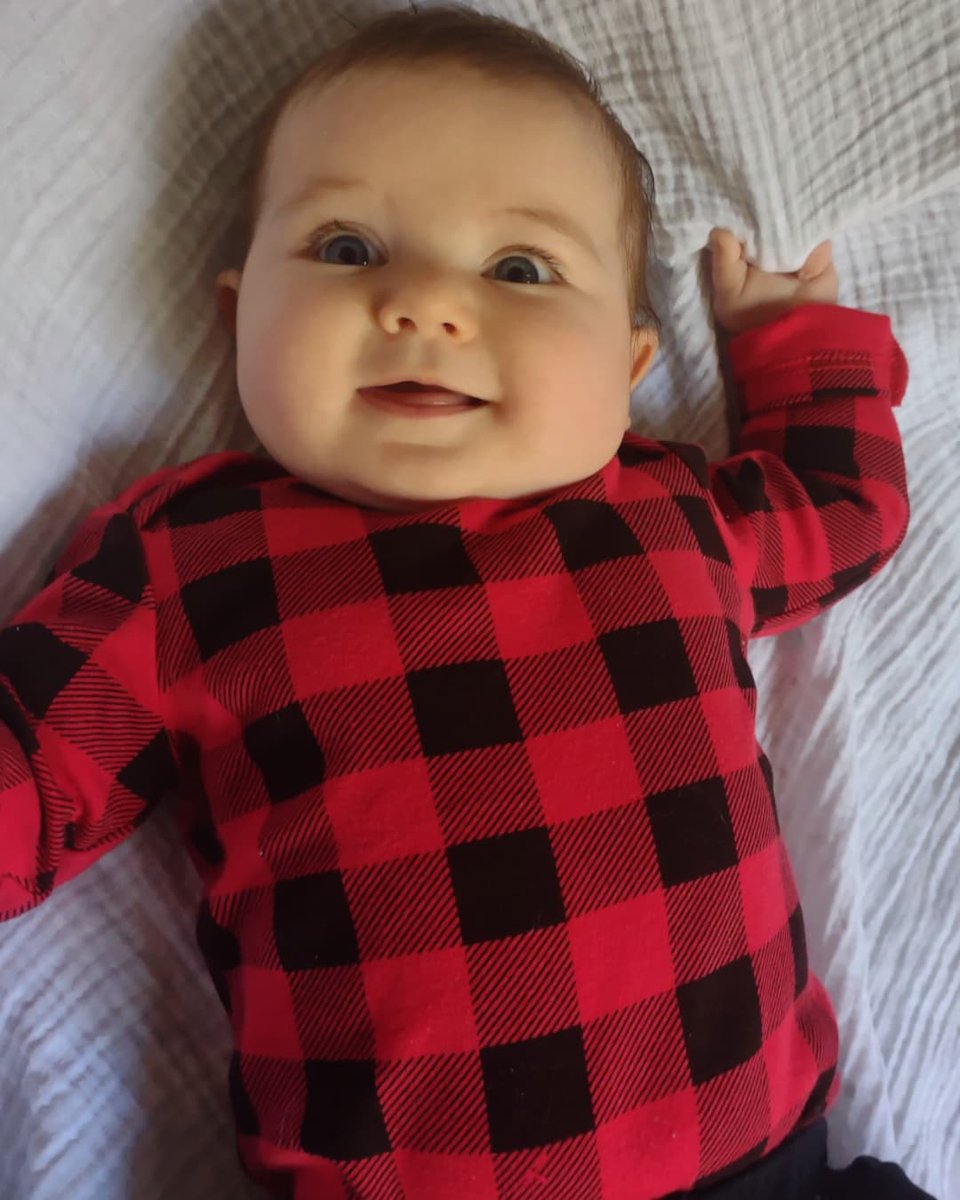 angelad85's tweet photo. @CommonManRadio @DegenerateTBone @ManAndBone971 Merida says thank you so much for the compliment! We think she's pretty awesome!🥰 Though she does want to know where the baby sized Man & Bone outfits are...or the entire fan shop for that matter! Lol #TinyGuys #Commonbaby #TBaby https://t.co/pDFPCxyNy7