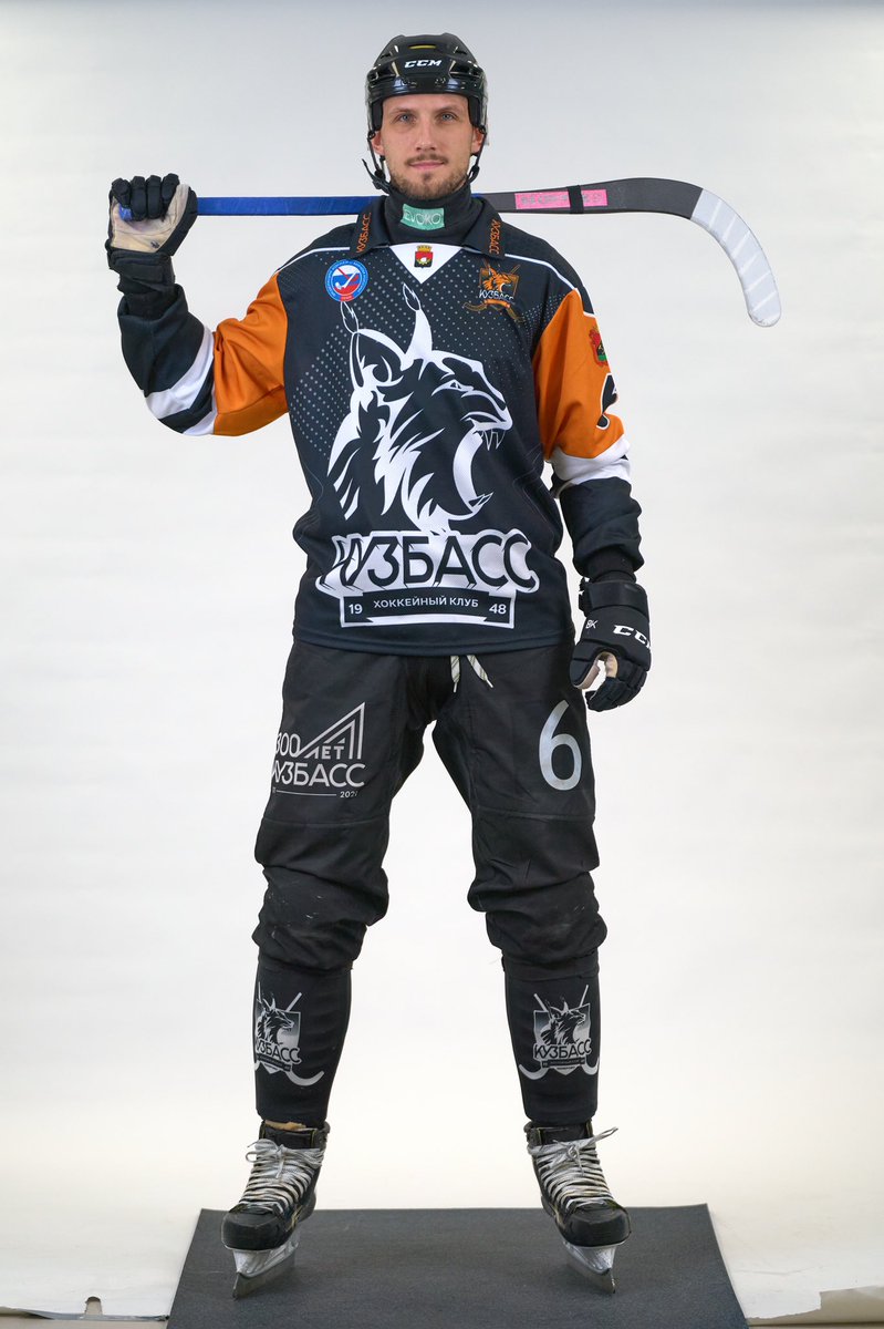 Imorgon drar vi igång serien här i Ryssland också 🙌🏼🏑⚫️🟠