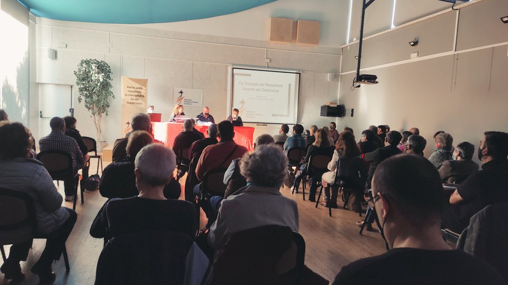 PVPRibes's tweet photo. Avui estem presents a la VII Trobada de Pessebres Vivents de Catalunya. Compartint novetats, propostes i normativa Covid per gaudir dels pessebres amb seguretat. Som-hi!
#pessebreviventparlat #pessebresvivents #spribes #xulius https://t.co/2gR7uPsxa8