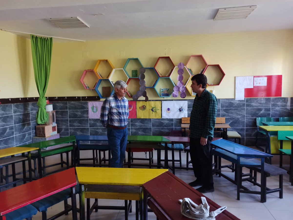 İl Milli Eğitim Müdürümüz Fevzi Kurt haftasonu mesaisinde  Eyyübiye ilçesi kırsal mahalleleri 
Tekyamaç ve Kırkmağara
İlk/Ortaokullarını ziyaret ederek, 
DYK kurslarına katılan öğrencilerle bir araya geldi.

<a href="/EyyubiyeMem63/">Eyyübiye İlçe Milli Eğitim Müdürlüğü</a>