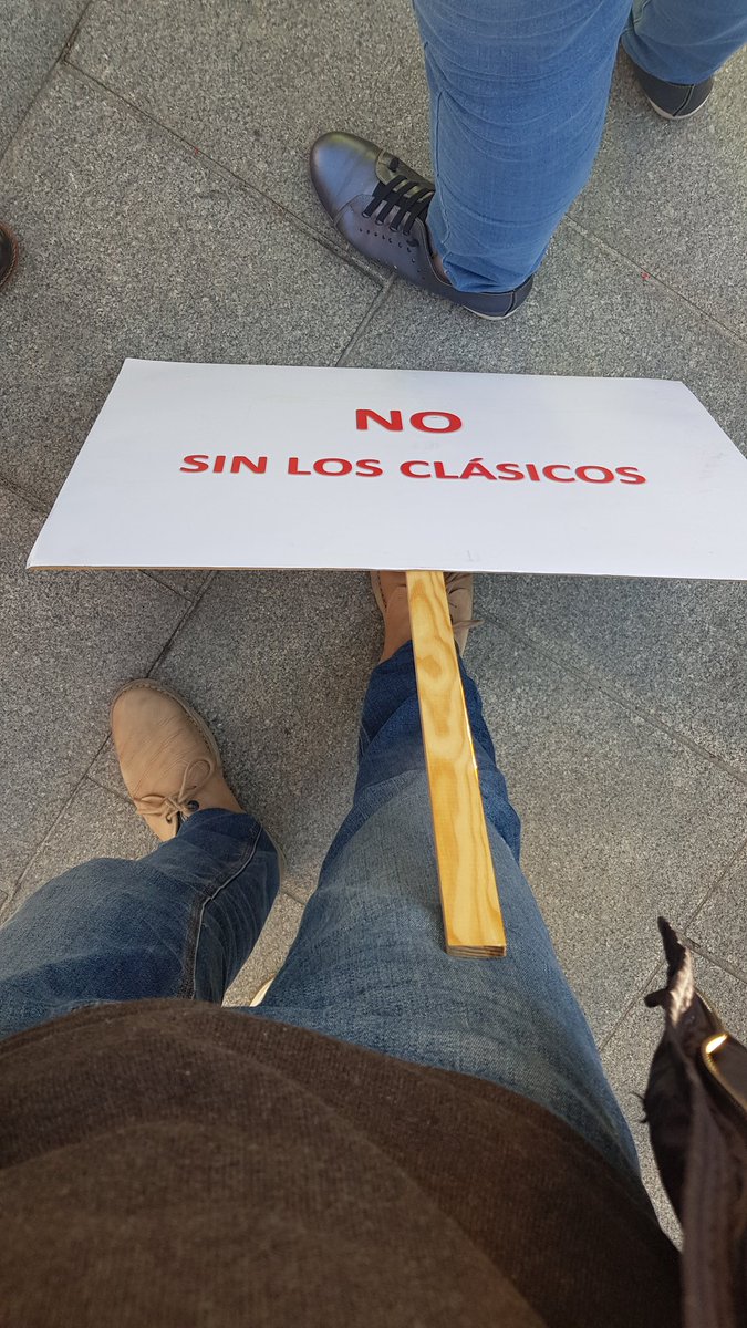 Omnia ruit!
#LatínyGriegoSonHumanidades #EscuelaConClasicos