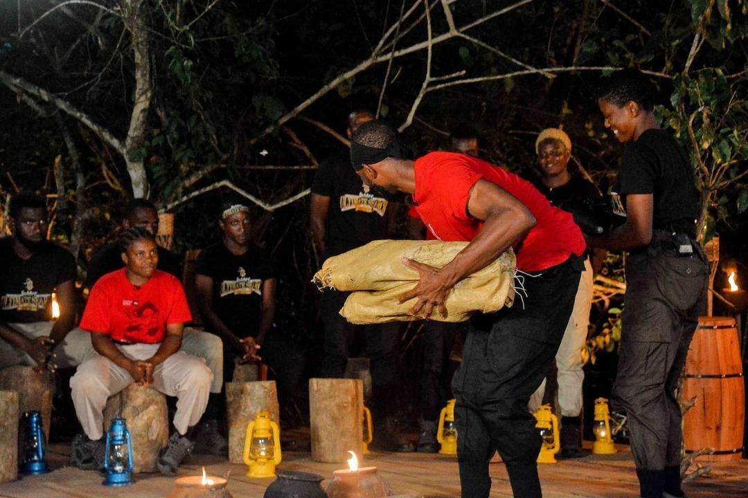 IamRevaa's tweet photo. Na wetn no be my own i wan dey carry for place of talking drum now😁 @IamRevaa
#gulderultimatesearch https://t.co/KHpUP3m4D0