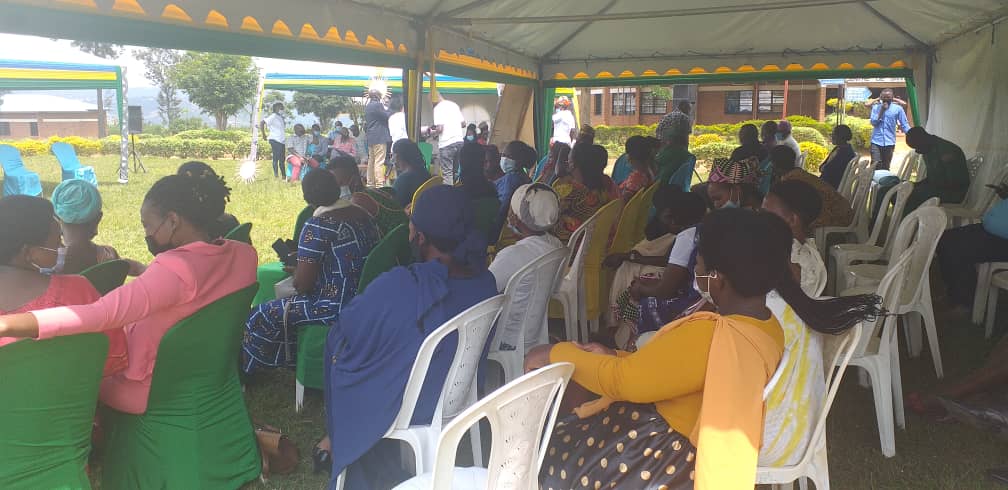 Inteko itora mu murenge wa Kigali isoje igikorwa cy'amatora ku rwego rw'umurenge, Hatowe abahagariye Abagore, urubyiruko n'abafite ubumuga. Abagize Inama Njyanama y'Umurenge bamaze kurahirira inshingano batorewe 
<a href="/RwandaElections/">National Electoral Commission | Rwanda</a> 
<a href="/RwandaLocalGov/">Ministry of Local Government | Rwanda</a> 
<a href="/Nyarugenge/">Nyarugenge District</a> 
<a href="/EmmyNGABONZIZA1/">Emmy NGABONZIZA</a>