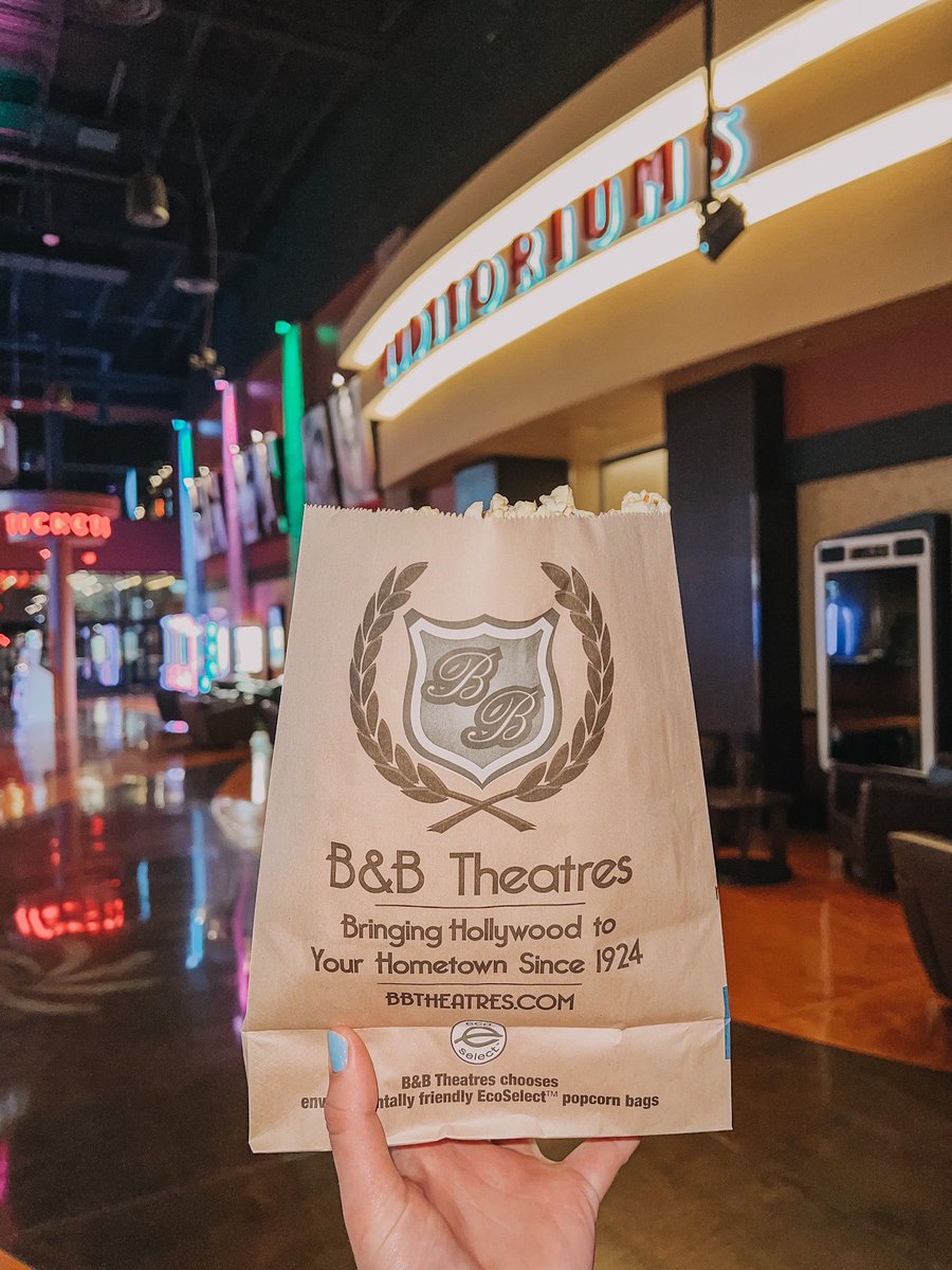 BburgFirstMain's tweet photo. Congrats! You made it to the weekend! It’s the perfect Saturday to grab a snack and watch @bbtheatres newest release’s at #FirstandMain!
Checkout today’s showtimes: https://t.co/Q8Pxqln5H3 https://t.co/qPhOfoVGAV