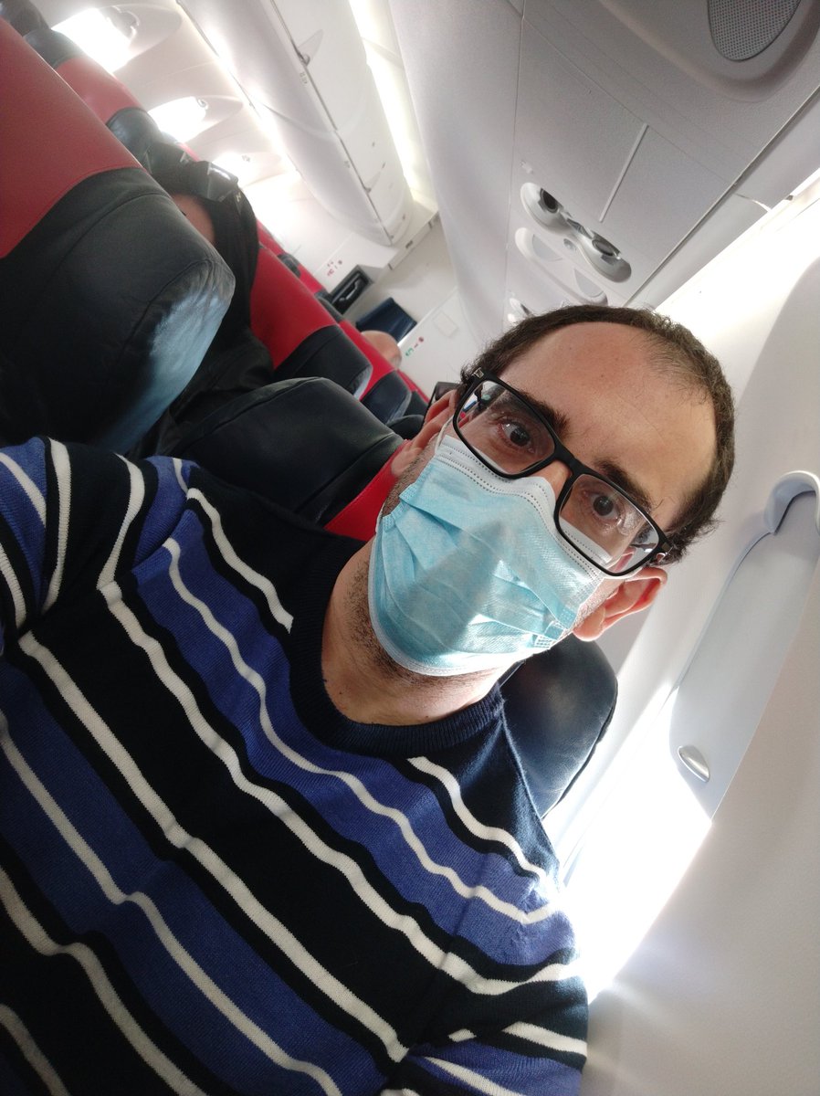 tuitsdegabriel's tweet photo. Saldo del viaje a Italia:
-Presentación de resultados de investigación en #ICTIC3 -#InterpretaciónSimultánea para optometristas
-Charla para alumnos en México
-Charla para evento @TinA_l10n
-Desvirtualizar a @aleduran23
-Abrazar a @insideloc
-Comer x 1000
¡Eah, pa' casa! https://t.co/JGL34JYw28