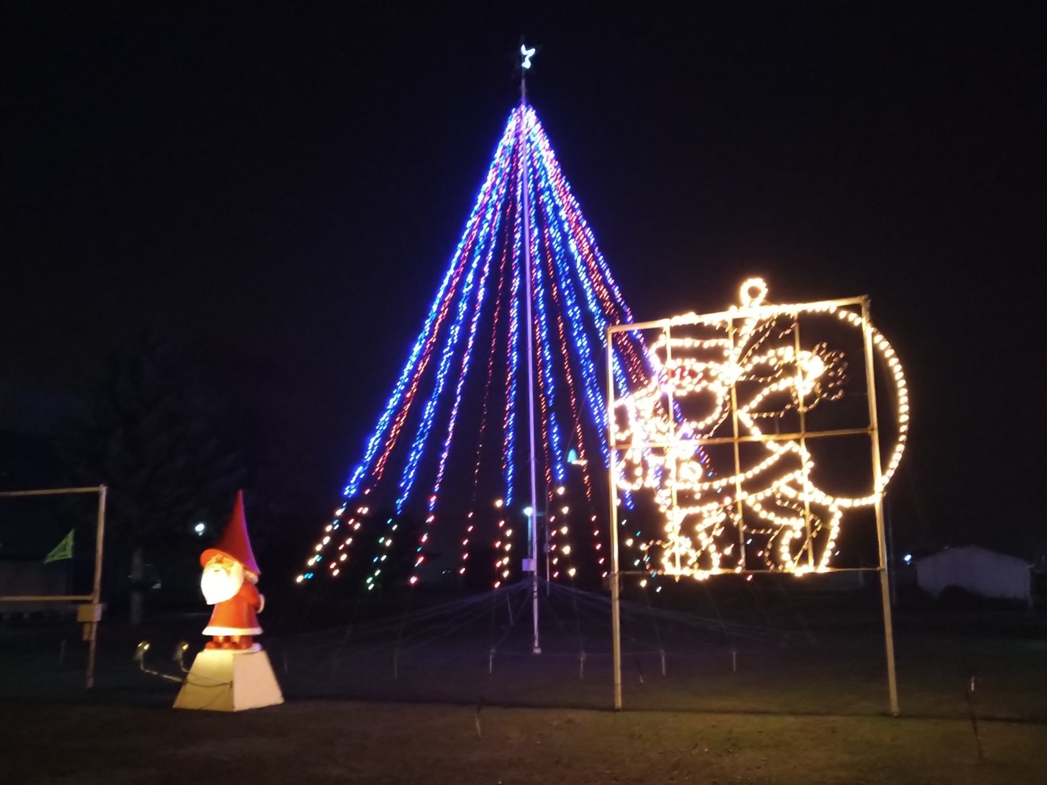 旅うたり 大樹町の南 広尾町のサンタランドのクリスマスイルミネーション もうそんなシーズンなんだな ゲストハウス旅うたり 旅人宿 大樹町 北海道 広尾町 サンタランド クリスマス イルミネーション T Co Piqjyvdaq2 Twitter