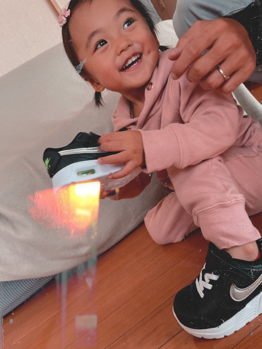 sp_307's tweet photo. キモ撮り初挑戦👟♡w可愛い〜💓ww https://t.co/1ZxVKS97pH