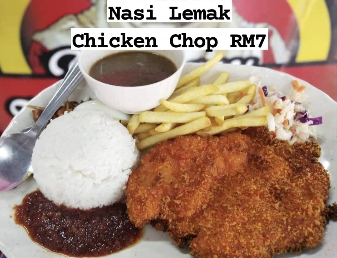 MalaysianFoods's tweet photo. Tudiaaaaa! Port makan western paling murah tau. Selambak chicken chop dengan kentang dan coleslaw hanya RM5.00 jerrrr!

Murah kan? https://t.co/YJ2gsHSTaR
