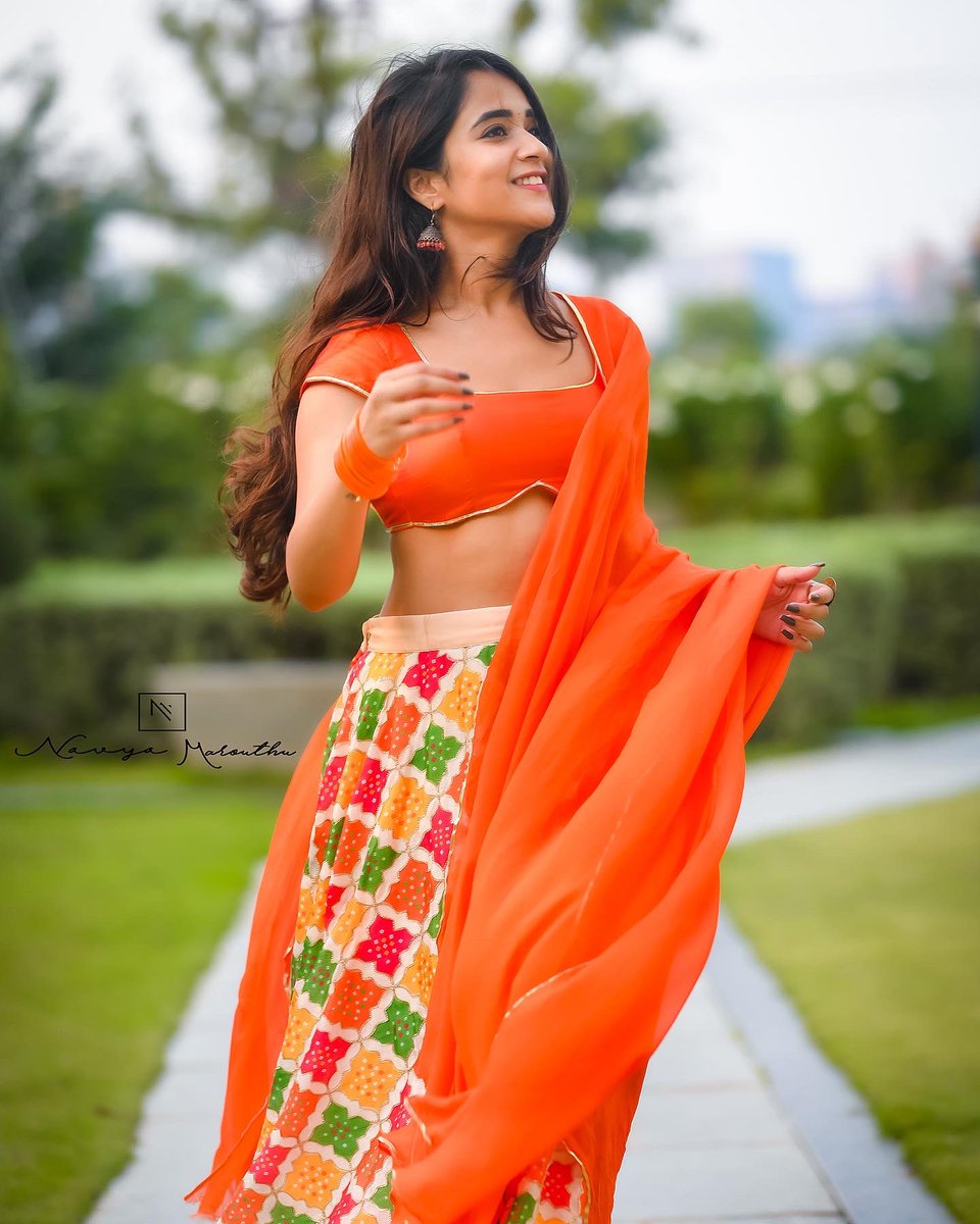 deepthisunainaa's tweet photo. Take time to make your soul happy. 😇 #DeepthiSunaina https://t.co/0GucqPVjit