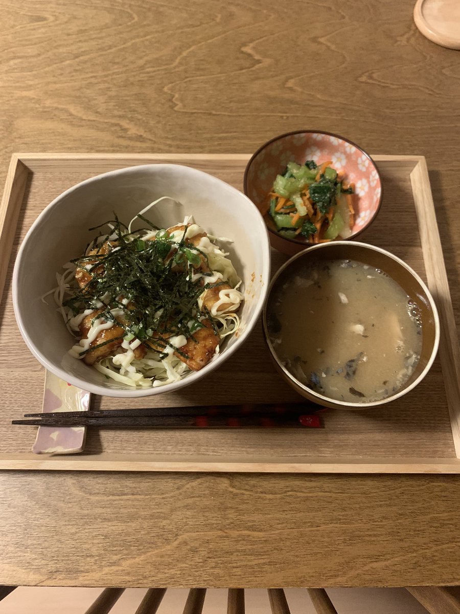 Em_0629's tweet photo. 最近の晩ごはん https://t.co/LwmyLBJTbc