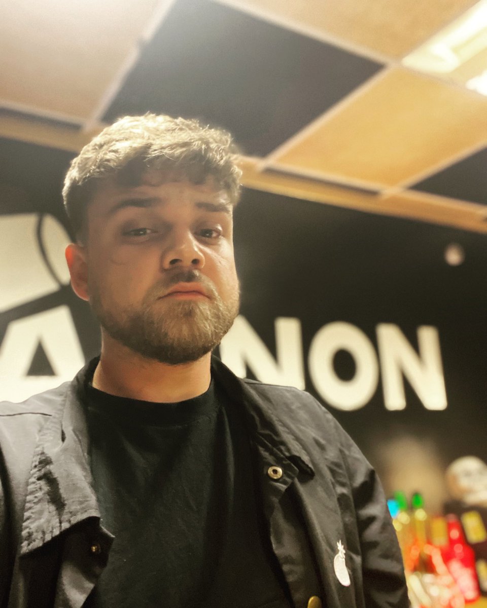 highsteakbeats's tweet photo. Making beats at HQ. 🧙‍♂️
Lock on with me https://t.co/GCsHzVQKSa