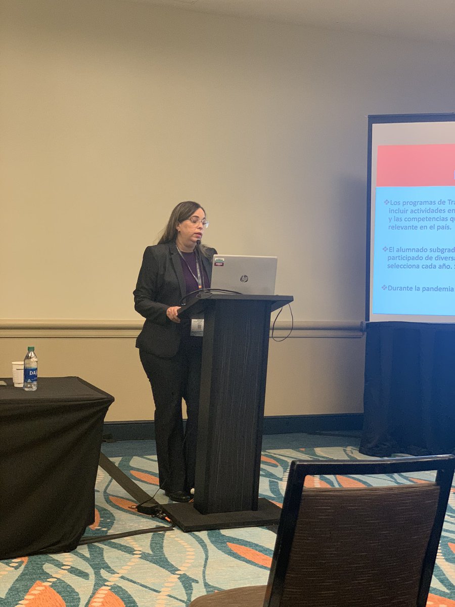 emarelyr's tweet photo. Supporting my friends and colleagues during her excellent presentation about Gender Violence in Puerto Rico and how to create educational activities through the implicit curriculum. @evelyzacrespo @Lydael @UAGM_CarolinaTS @ArtesLiber_UAGM @UAGMoficial @CSocialWorkEd #APM2021 https://t.co/ESYduS4YBp