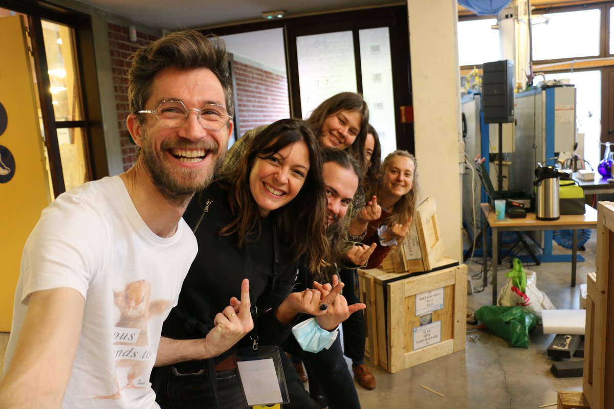 MuseomixNord's tweet photo. @MuseomixNdie @TinBirdMMX_ @The_Tea_Company @LeStratoskope @CerfsVolantsMMX @museomix @Museomix06 @SamyRabih #challengeMSX avec beaucoup de retard ⏰ « selfie avec ton animal totem » 😂 Merci aux #museomixeurs des équipes les VERRES SOLIDAIRES et LES REN’VERRE’SANTS pour les selfies pour le moins surprenants...
@museomix @MuseomixNord @Museomix06 @MuseomixNdie #museomix21 #museomix https://t.co/DlvjAfYuCu
