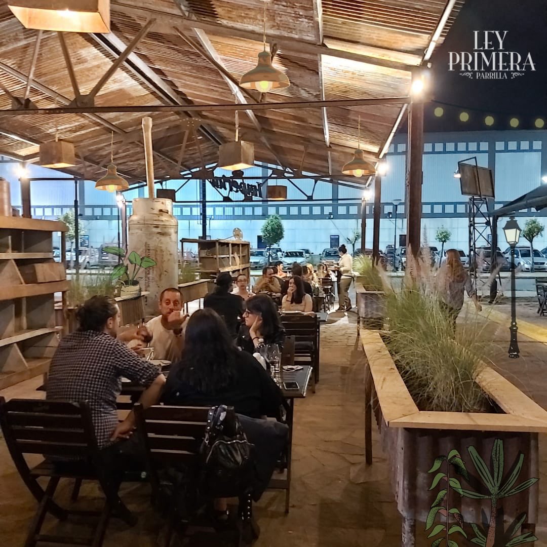 leyprimera's tweet photo. Ya está abierto #LeyPrimera Pilar! Los esperamos todos los días en Pilar Walk (ex Village Cines) Km 50 de Panamericana🔥🍷 https://t.co/mrlxLP1Jb9