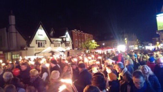 7oaksFireworks's tweet photo. Throwback to previous #Sevenoaks charity fireworks torchlight processions. We are all looking forward to doing it again this year and supporting many good causes in our area. @7oaksroundtable @SevenoaksTC https://t.co/3q6FPIojiN