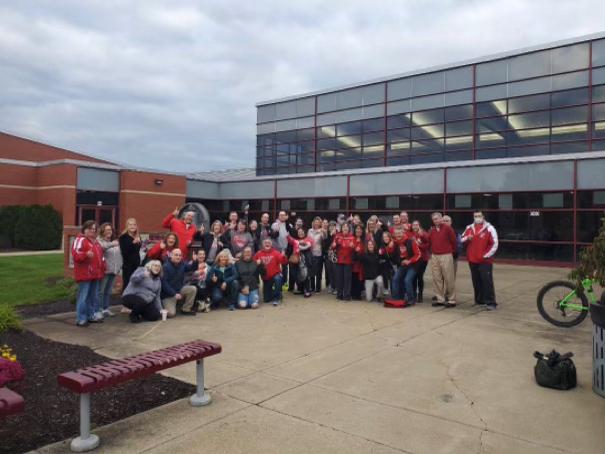 We are back! ❤️GHS Teachers feel the love! ❤️Thank you to the greatest community we could ever want!! Now, let’s get back to doing what we do best! Grow together in education! 🦅