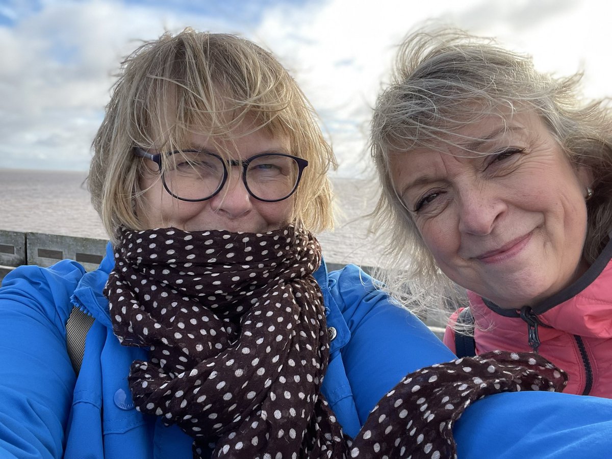 gingerfig's tweet photo. Here we are! #oldchums #schoolchums #ClevedonPier https://t.co/ms0TUy4Ro3