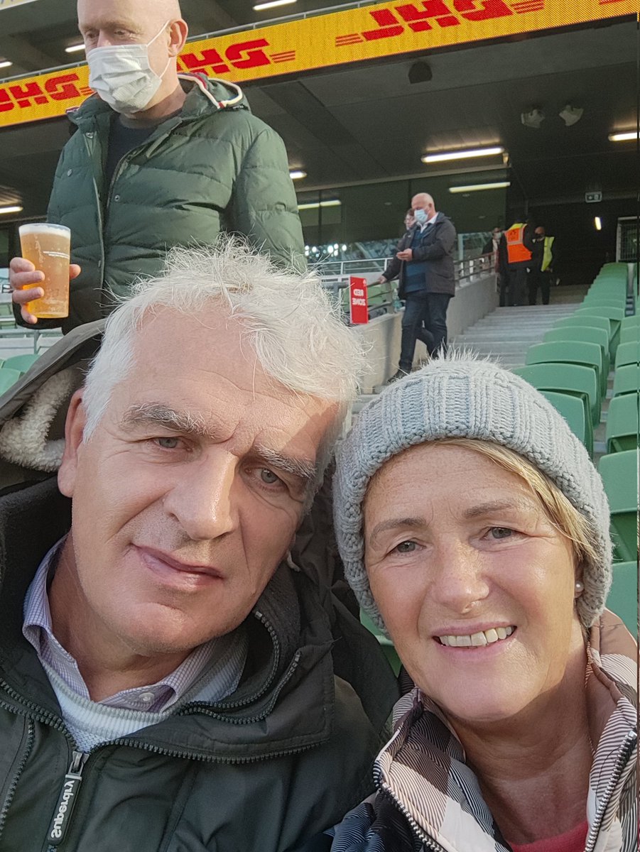 ColetteSmith32's tweet photo. #ShoulderToShoulder https://t.co/DyYa9py62L