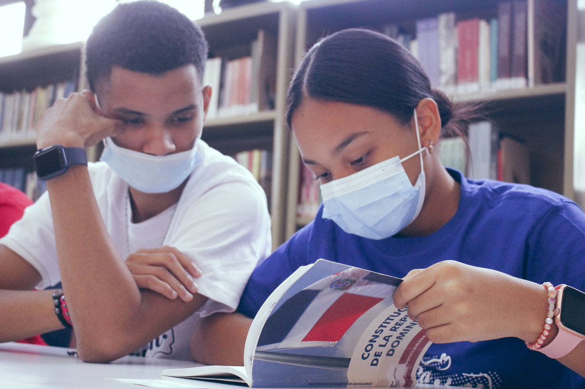 SuperateRDO's tweet photo. En el marco del 177.° aniversario de la #ConstituciónDominicana, desde @TuBIJRD y junto a #FundaciónEducarteRD, realizamos el primer torneo escolar «Soy la Constitución» para que niños, niñas y jóvenes puedan conocer de manera eficaz y divertida sobre nuestra #CartaMagna. https://t.co/idEEmMyjnj