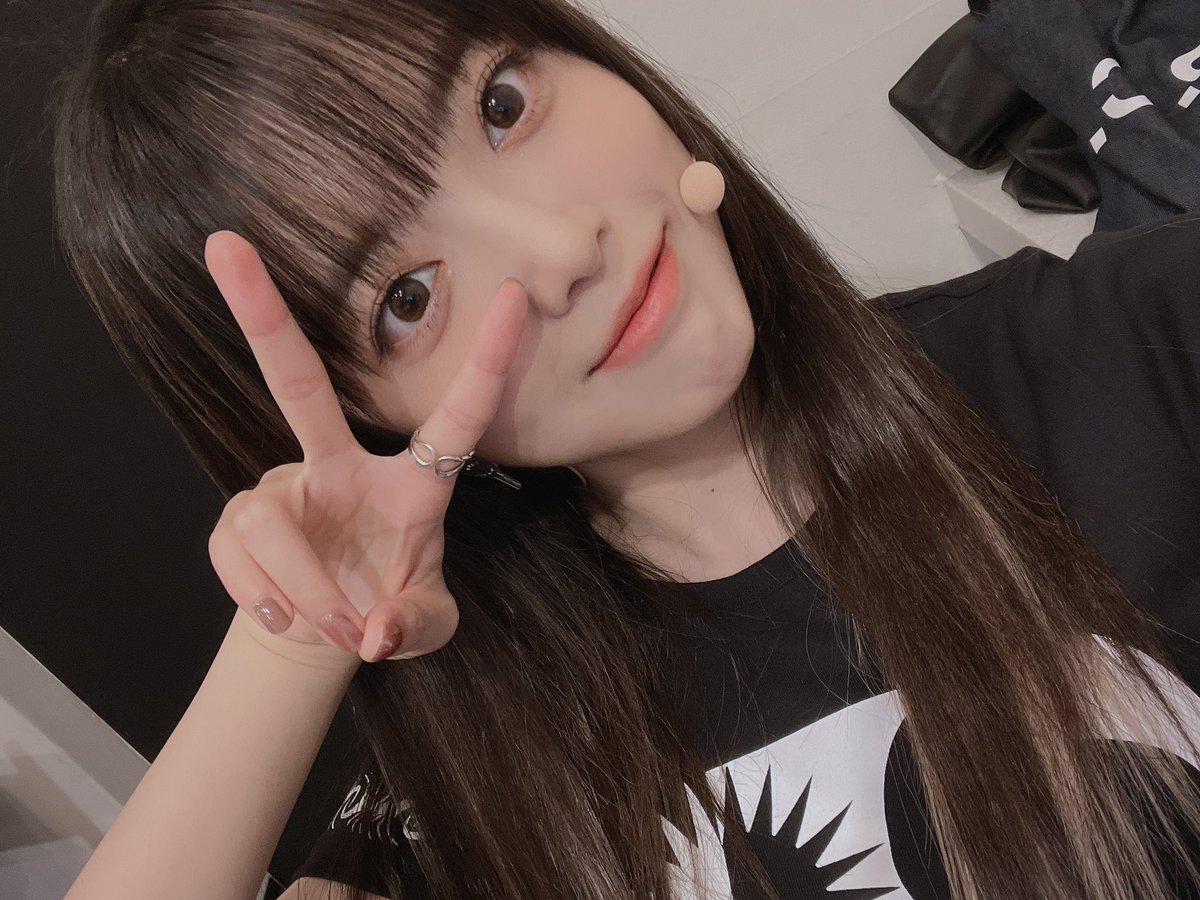 WekiMeki's tweet image. 케이커뮤니티 잘 봤는가 키링들😊
나는 키링들 보고싶다아😭

#☁️ #지수연