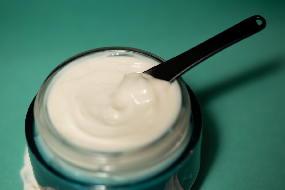 freshlyco's tweet photo. NEW🌙NEW🌙NEW! ¿Envejecer bien, con naturalidad y salud? ¡SÍ ES POSIBLE! 😱
OMEGA RICH WELL-AGEING CREAM 🌙 ¡Ya disponible! 💥 (No os olvidéis 40% y 50% DTO🔥)👉 https://t.co/XTd9HL2rOw #omegarich #freshlycosmetics #new #wellageing https://t.co/Fbk53a1dRd