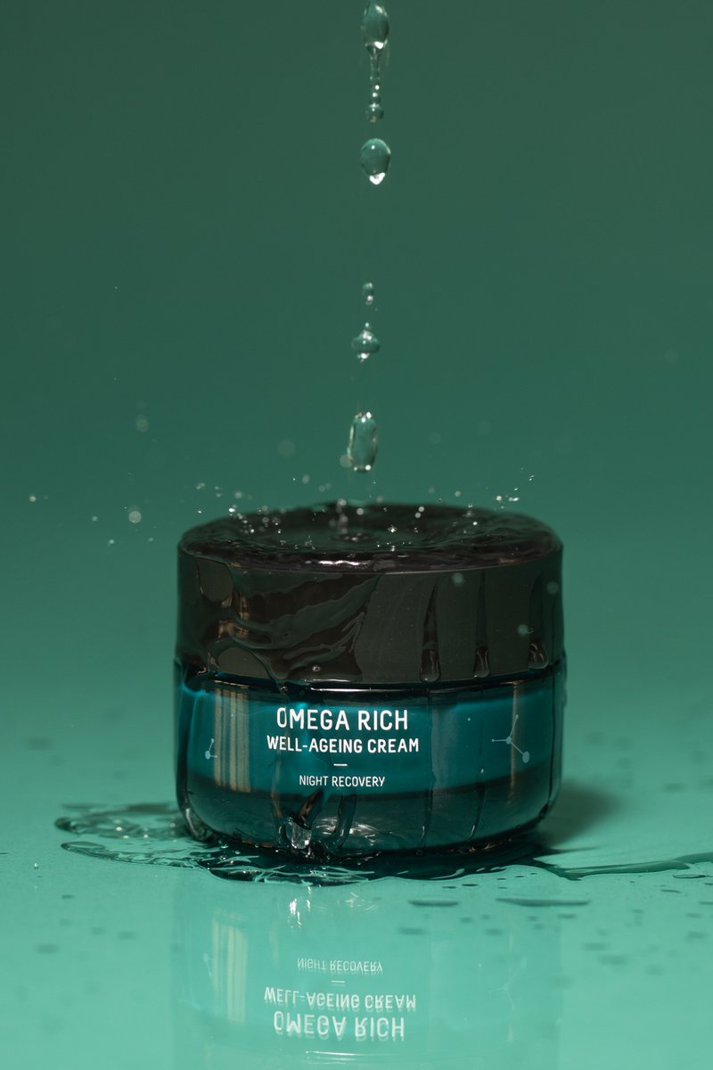 freshlyco's tweet photo. NEW🌙NEW🌙NEW! ¿Envejecer bien, con naturalidad y salud? ¡SÍ ES POSIBLE! 😱
OMEGA RICH WELL-AGEING CREAM 🌙 ¡Ya disponible! 💥 (No os olvidéis 40% y 50% DTO🔥)👉 https://t.co/XTd9HL2rOw #omegarich #freshlycosmetics #new #wellageing https://t.co/Fbk53a1dRd