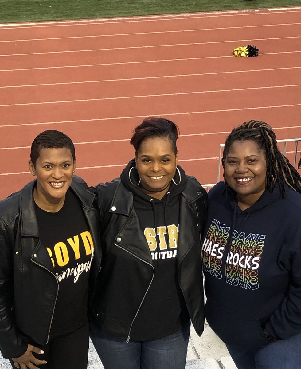 Together we are DOUGLASS STRONG! Thanks to our feeder schools for a great cluster night & support of our Seniors! #AstroPride @JLewisInvictus @APSBoydES @APSHAES @APSWJScott @UsherCollierES @APSFLSTRONG