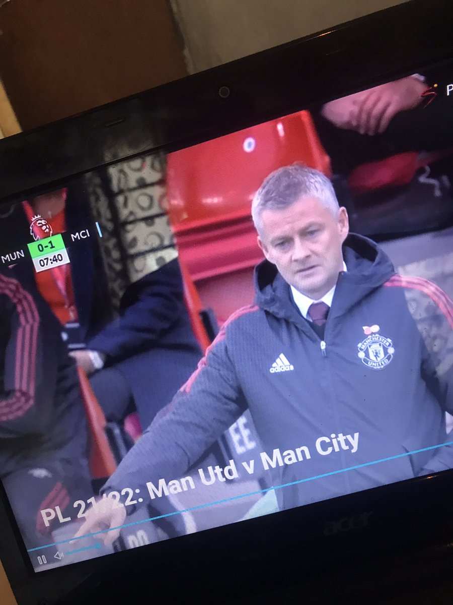 IlakeMwango's tweet photo. #ManchesterDerby 
#OleOut https://t.co/6xOMKMtiTi