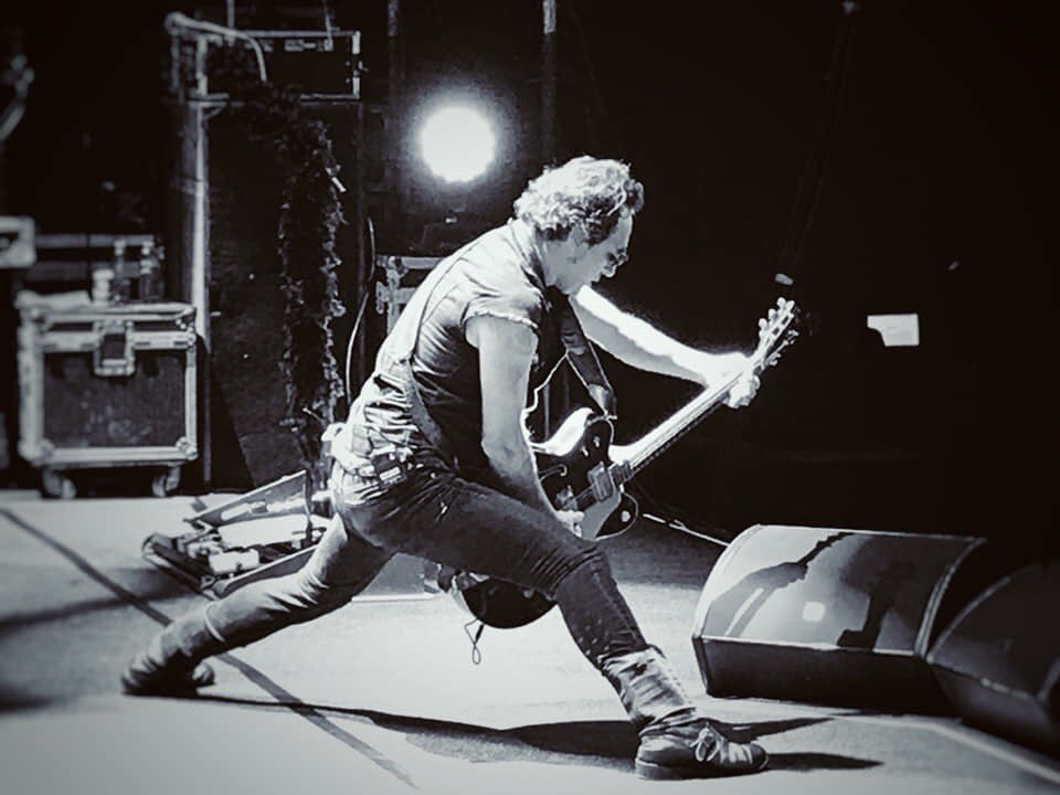 Pues somos vinos de una misma tierra. Esta noche allí estaremos.
<a href="/navarrarena/">Navarra Arena I Nafarroa Arena</a> 21:30 <a href="/Loquillo/">Loquillo</a>