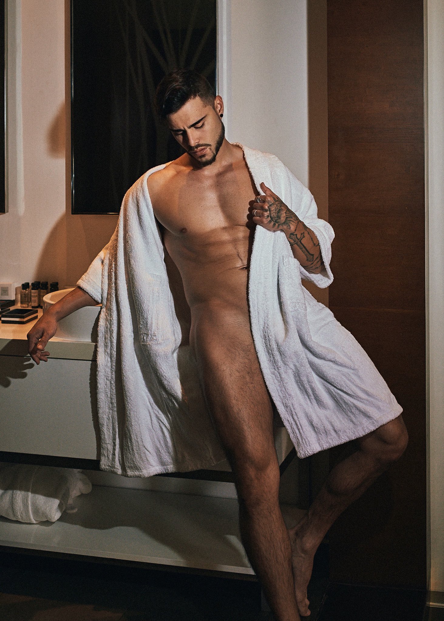 TW Pornstars - 2 pic. Alexis Descalzo. Twitter. Pues…. 12:46 PM - 6 Nov 2021