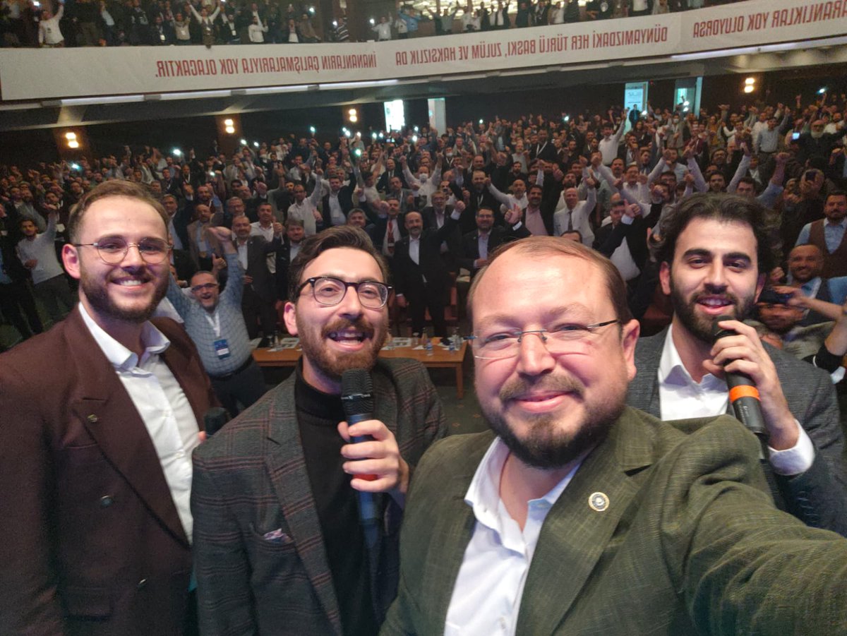 👍Milli Gençlik Burada, Dimdik Ayakta! 
47 Yıldır Aynı İstikamet, Aynı Heyecanla!