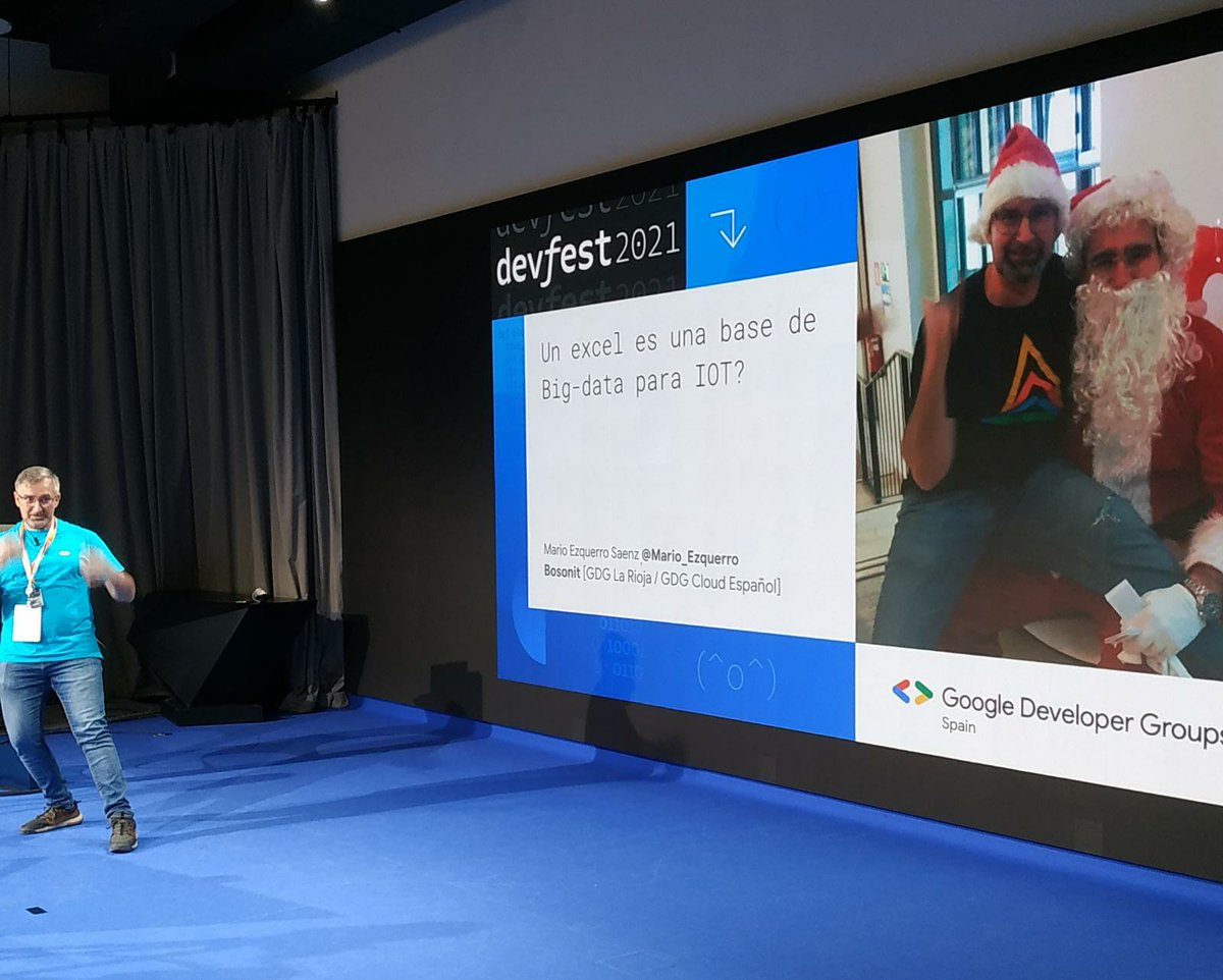 esguev4's tweet photo. Conoces al padre @Mario_Ezquerro? Ya estás tardando! Gran #showman y mejor persona hablando de como montar #servidores para #IOT con #OpenSource. #ParentalAdvisory #DevFestSpain2021 @GDGBurgos #DFPresencial https://t.co/61j18NQkcD