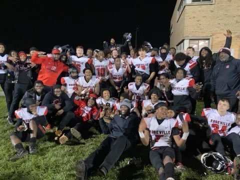 CoachSnowden's tweet photo. 1st school district championship! Congrats to my players and coaches . On to the regional championship! #Elite8 #DistrictChamps #RosevilleFootball #Historymakers https://t.co/rNViAoTe6V