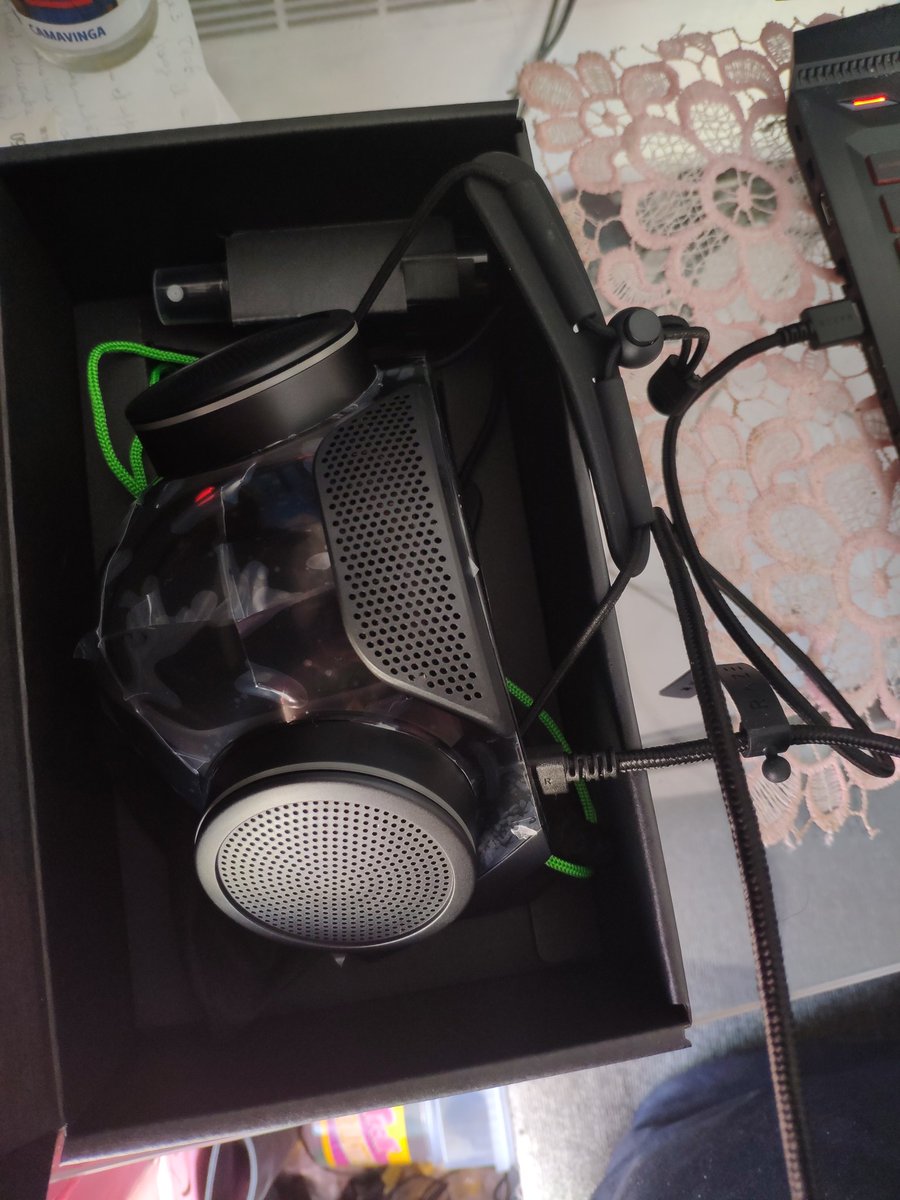 Sephirod_'s tweet image. Première recharge de la bête 👽

#RazerZephyr