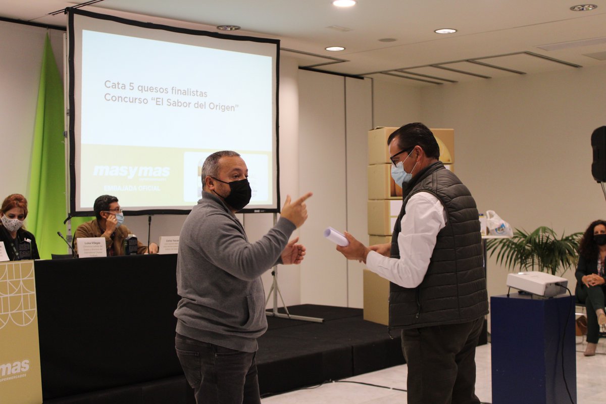 ¡El ganador del Concurso "El Sabor del Origen" de <a href="/supermasymas/">Supermercados masymas</a> ha sido la quesería <a href="/LosCaserinos/">Los Caserinos</a>!

Los otros dos finalistas han sido <a href="/quesoslaantigua/">Queso La Antigua</a> y <a href="/QValdeon/">Queso de Valdeon</a> 

ENHORABUENA👏👏👏

<a href="/InstitutoQueso/">Instituto del Queso</a> 
<a href="/alimentosastur/">Alimentos del Paraíso (Cuenta Oficial)</a>

#ICF2021
#EspacioOriginal #ElSabordelOrigen