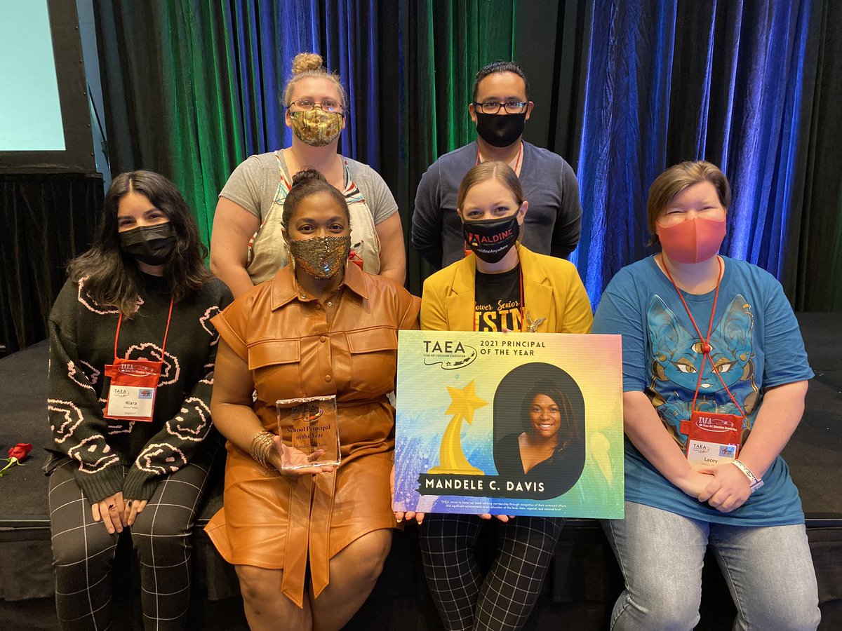 Mandelé C. Davis tweet media