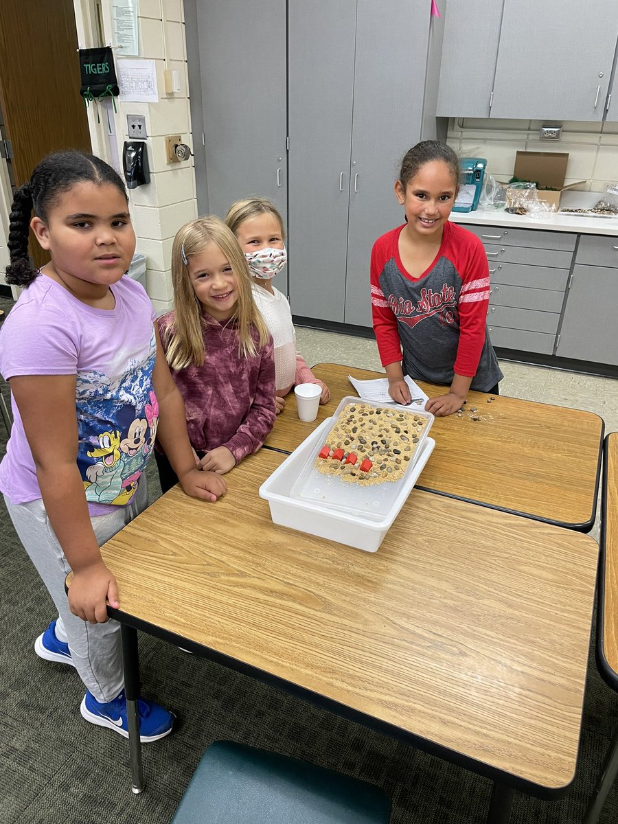 Shelly West tweet media