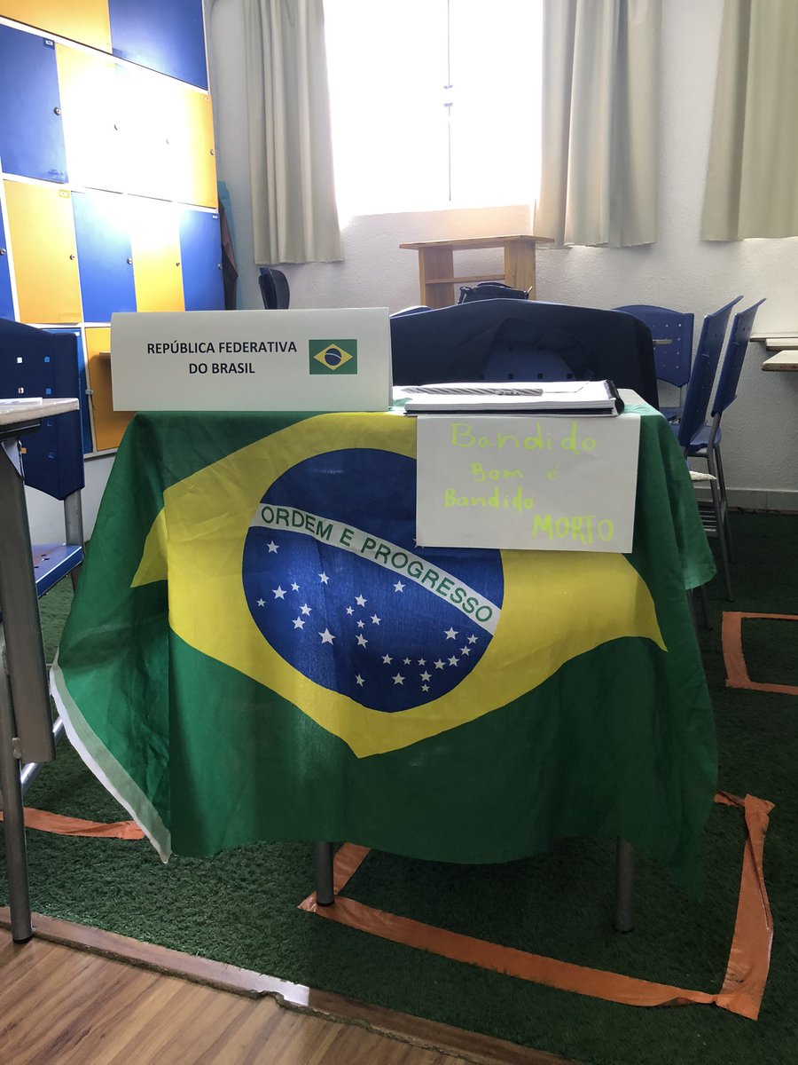 onu_dc's tweet photo. aparentemente a delegação do brasil resolveu decorar um pouco https://t.co/3dSCP1wqLT