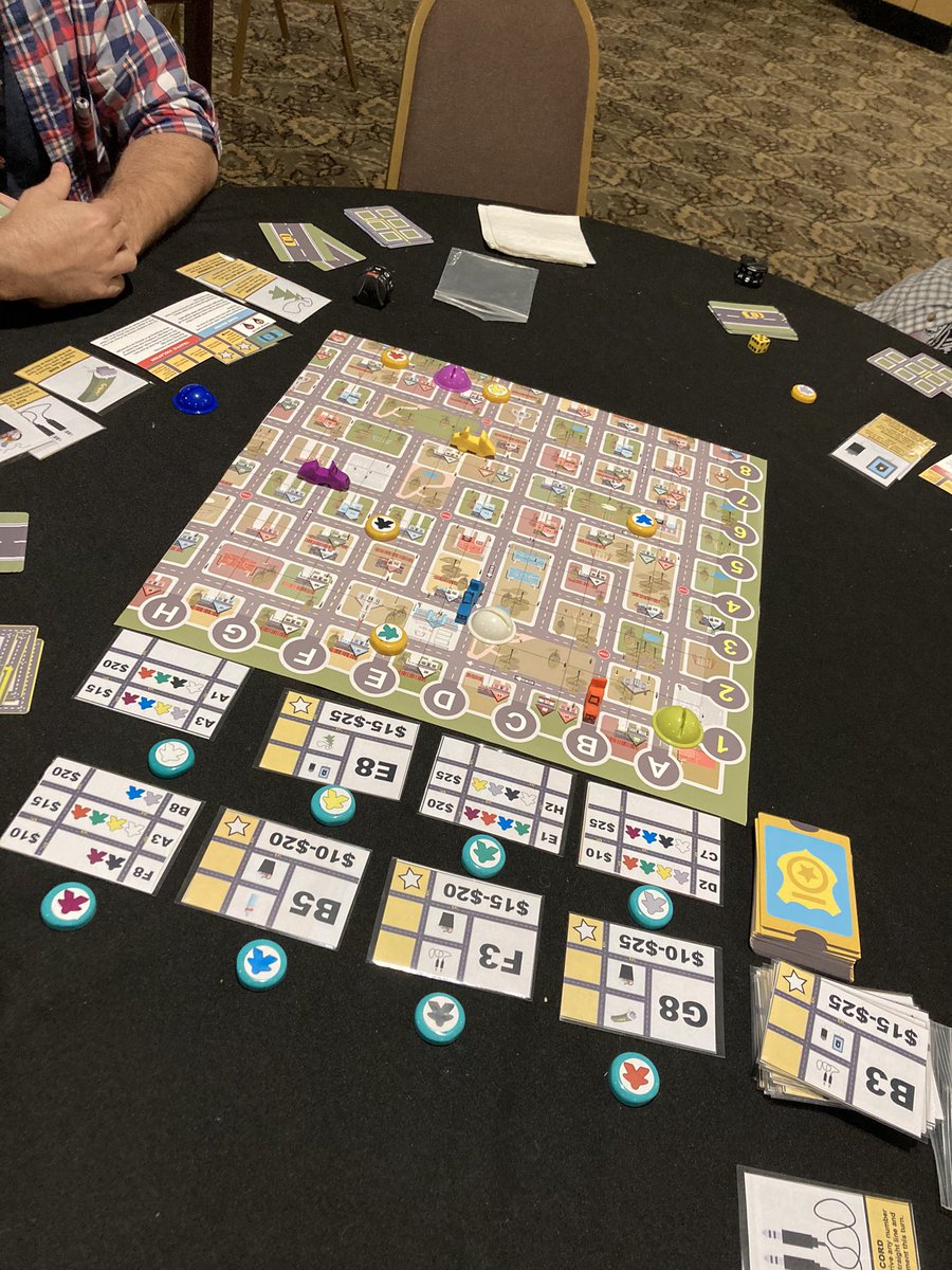 TokenGaymer's tweet photo. Always nice to get in-person playtests of Curbside! #taxigame #pickupdeliver #programableaction #routebuilding #games #gaymer #tabletopgames #gamedesigner #tabletopgamedesign #playtesting #cusecon https://t.co/83FHELhHQs