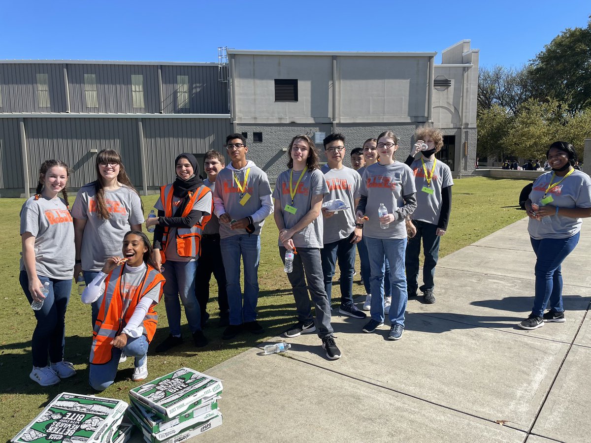 DHSrobotEx's tweet image. Good job this morning! Can’t wait to start competing again!! #BESTrobotics #demodazes #montgomeryBEST