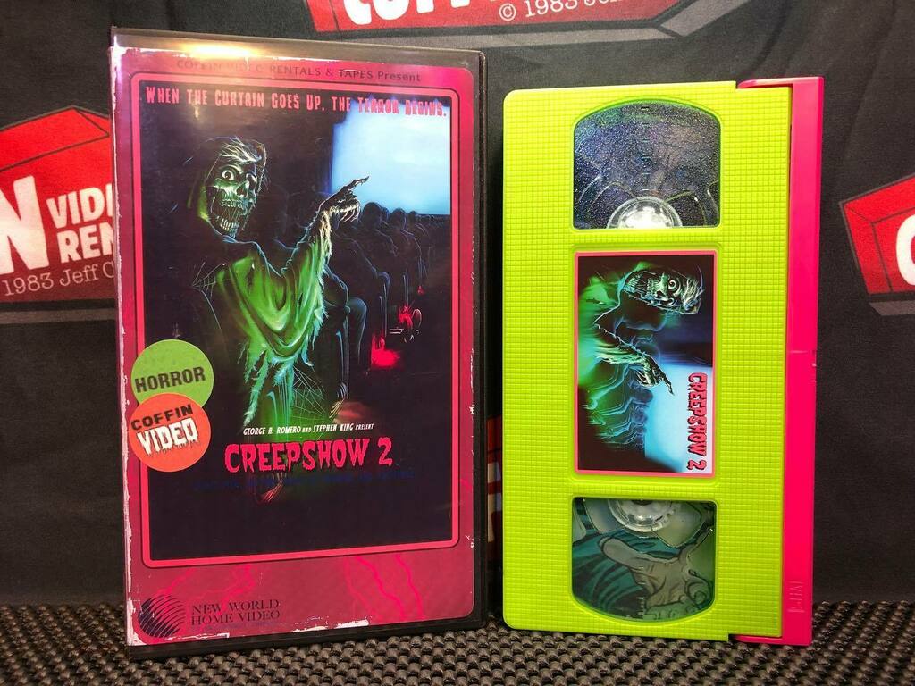 VHSGasmVR's tweet photo. 🧟‍♂️ Creepshow 2 (1987) 🧟
Definitely my favorite of the Creepshow trilogy and one of my favorite horror anthologies period.
The Wooden Chief, The Raft, and the Hitchhiker! 
“Thanks for the ride Lady!”
•
https://t.co/9DHpUcEjFs
•
•
•
#CoffinVideo #Co… https://t.co/mo7jtgbXF6 https://t.co/6oNzyHWJS5