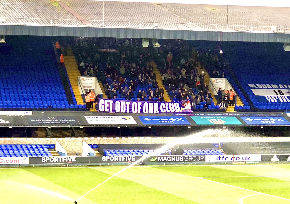 We were woeful but on the plus side it was good to see my dad’s team <a href="/OfficialOAFC/">(P) Oldham Athletic</a> at PR. Great fans and great club being run down to the ground by greedy owners #abdullahout #oafc #OWTB #itfc