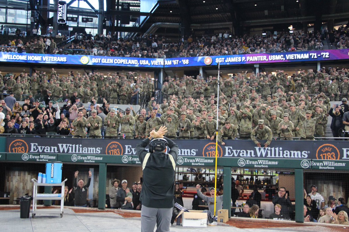 USAA's tweet photo. Army Head Coach Jeff Monken fires up the Cadets attending the Commanders’ Classic as his Black Knights head into the 4th Quarter leading Air Force 14-3. #ARMYvsAF https://t.co/GXxAL4j37V