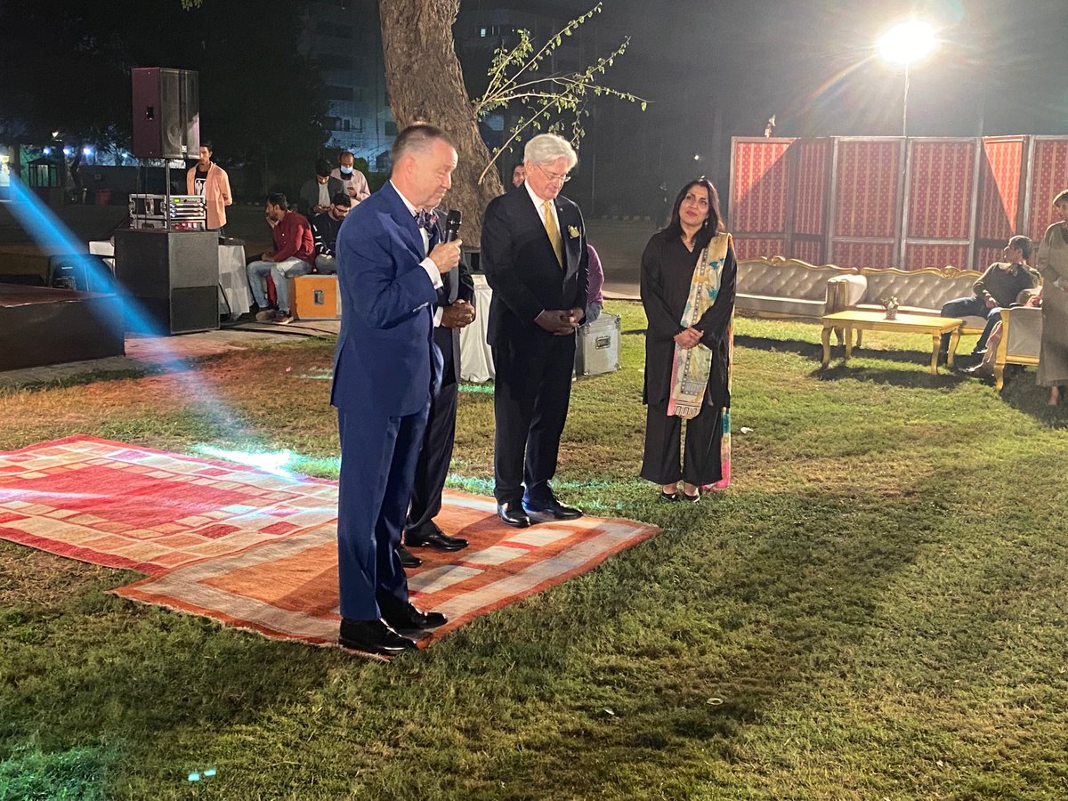 KfW_Islamabad's tweet photo. Evening filled with food, laughter, and amazing music
#DostiKay70Saal #GermanDays
@GermanyinKHI
@GermanyinPAK https://t.co/cYW44uKhWS