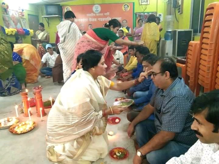 jana_subhra's tweet photo. #Amar Poribar BJP Poribarer Dada Bhai der Mangal Kamonai Kichu Muhurtho 
#happybhaifota
#HappyBhaiDooj2021 https://t.co/hwInbnVYgU