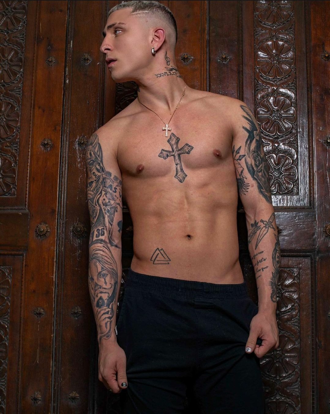 Jhonnjhonn on X: @miguelmlln Esse gostoso aqui t.covNOYXlx54U  X