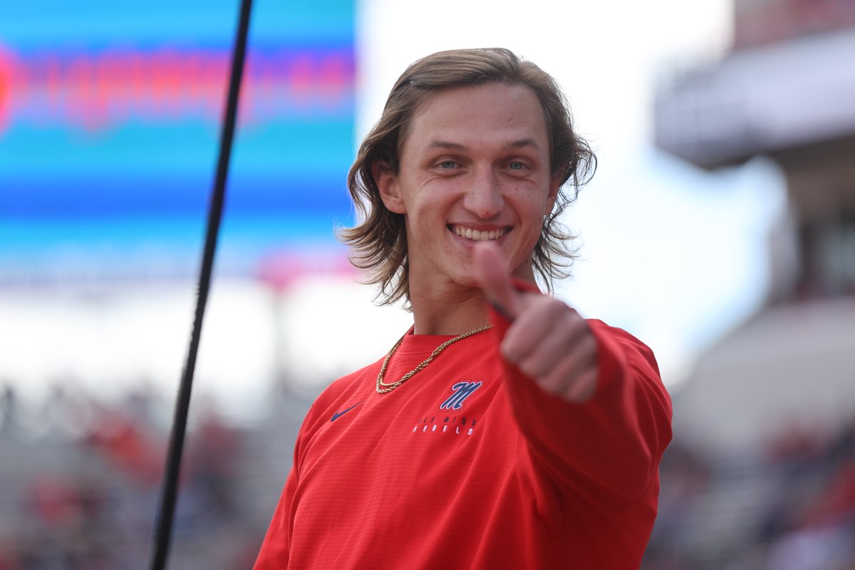 OleMissBSB's tweet photo. #DougDay in The Vaught! https://t.co/45JW3cldoT